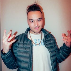 Meet your Posher, Dylan